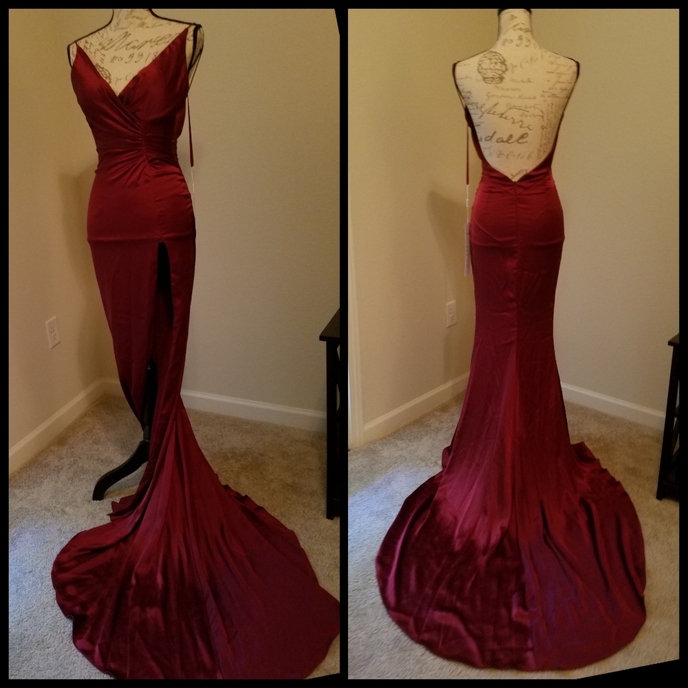 ***SOLD OUT***Red formal dress sz 0 - Picture 2 of 2